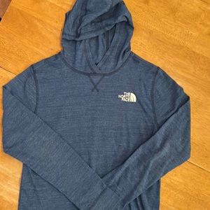 Boys The North Face hooded pullover. Size 14/16.